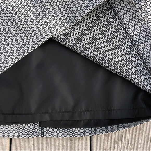 NWT CALVIN KLEIN pencil skirt, size 14. - Picture 5 of 9